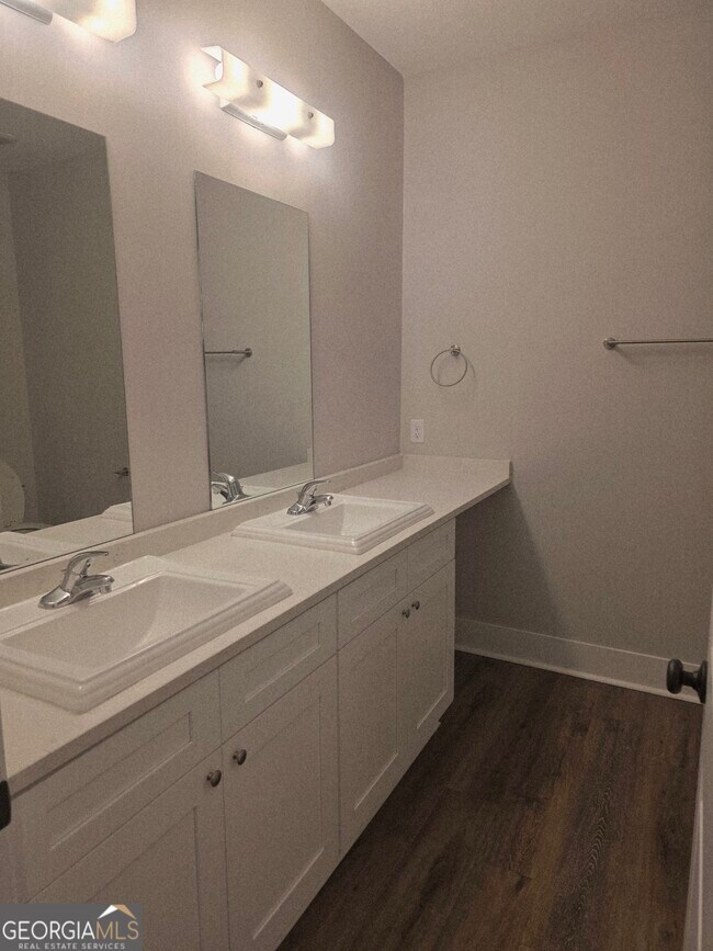 1007 Autumns Wood Cir E in Brunswick, GA - Building Photo - Building Photo