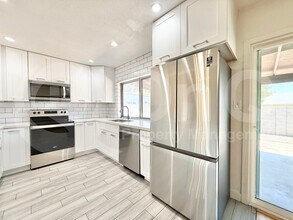3147 W Phelps Rd in Phoenix, AZ - Building Photo - Building Photo