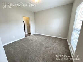 3519 Balsam Tree Dr in Charlotte, NC - Building Photo - Building Photo