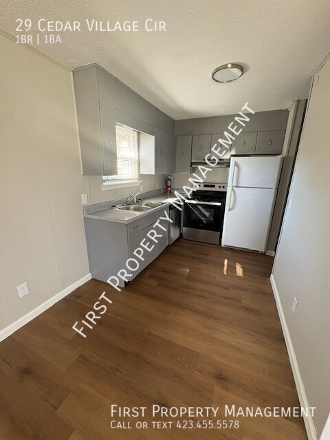 29 Cedar Village Cir in Fort Oglethorpe, GA - Building Photo