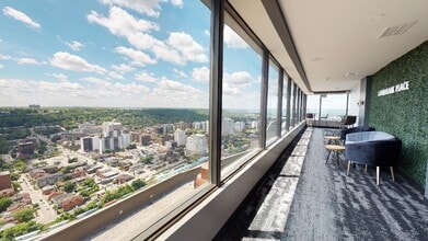 100 Main in Hamilton, ON - Building Photo - Building Photo