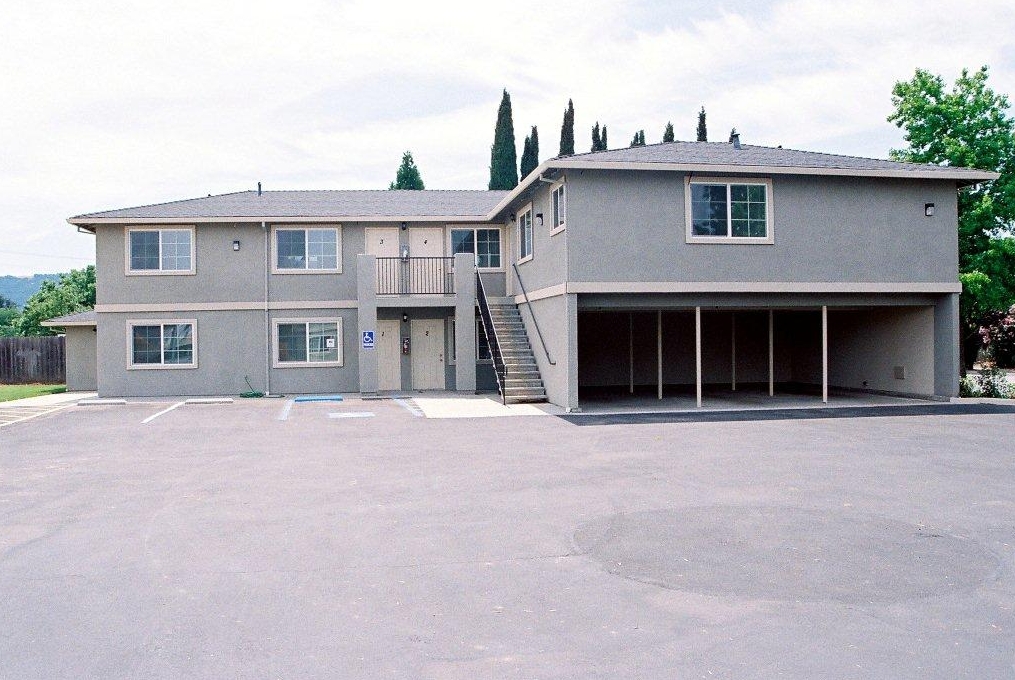 7460 Rogers Ln in Gilroy, CA - Foto de edificio