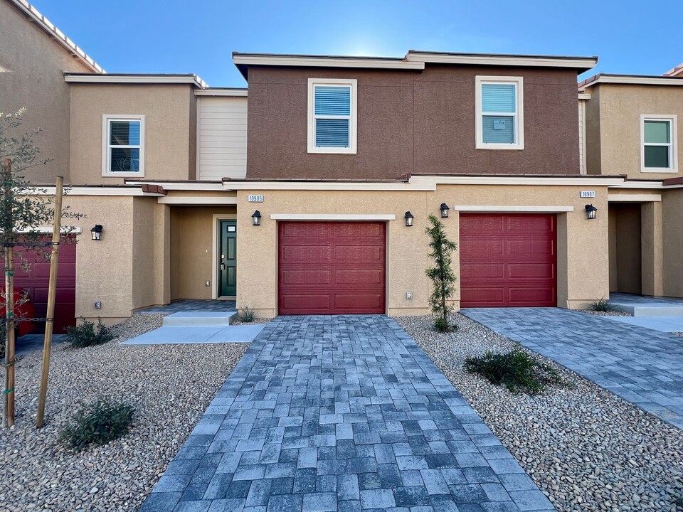 10905 Heatherford Ave in Las Vegas, NV - Building Photo