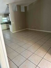 160 Fenimore Ln in Palm Coast, FL - Foto de edificio - Building Photo