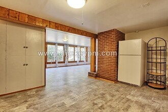 2952 SW Huber St in Portland, OR - Foto de edificio - Building Photo