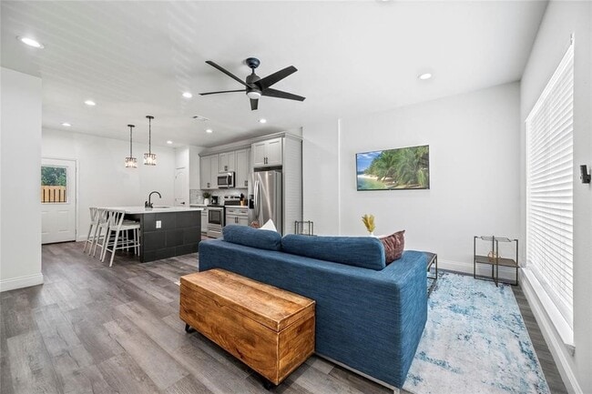 8636 Scott St, Unit A in Houston, TX - Building Photo - Building Photo