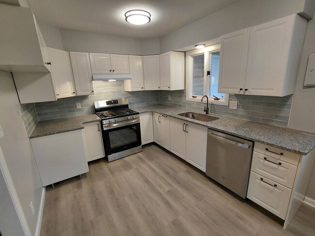 23 Steele Cir in Niagara Falls, NY - Foto de edificio - Building Photo