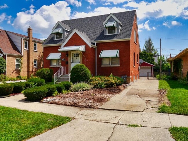 property at 9337 S Richmond Ave