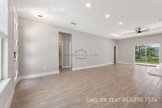 131 Barrington Dr in Poinciana, FL - Foto de edificio - Building Photo