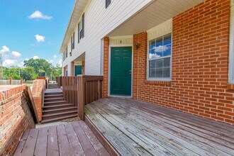 1407 Paris Rd in Columbia, MO - Building Photo - Building Photo