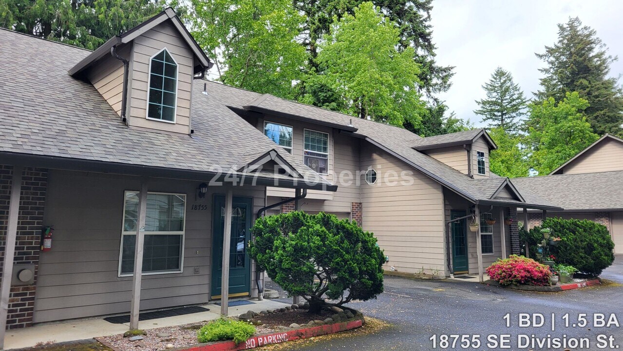 18755 SE Division St in Gresham, OR - Building Photo