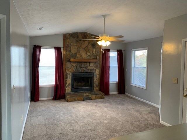 1006 Brookhollow Dr in Fayetteville, NC - Building Photo