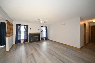 4 Atchison Ct in Platte City, MO - Building Photo - Building Photo