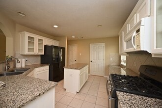 219 N Wimberly Way in Conroe, TX - Building Photo - Building Photo