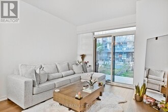 241-A241 Sea Ray Ave in Innisfil, ON - Building Photo - Building Photo