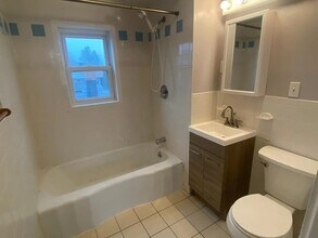 11 Houghton St, Unit 3 in Somerville, MA - Building Photo - Building Photo