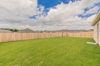 1021 Ashton Wy in Keene, TX - Building Photo - Building Photo