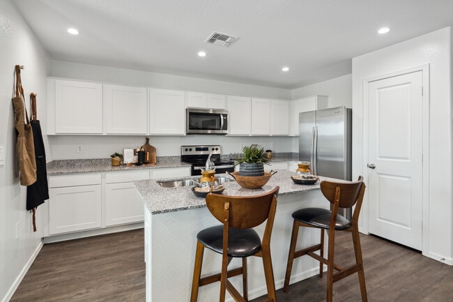 Solana Place at Carlton Commons