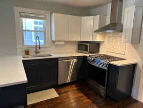 2214 Barnett Ave in Wilmington, NC - Building Photo - Building Photo