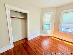 348 Faneuil St in Boston, MA - Foto de edificio - Building Photo