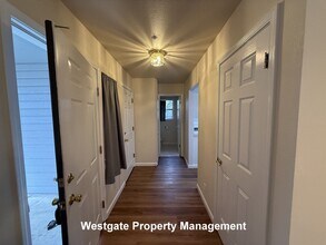 821 B St in Petaluma, CA - Building Photo - Building Photo