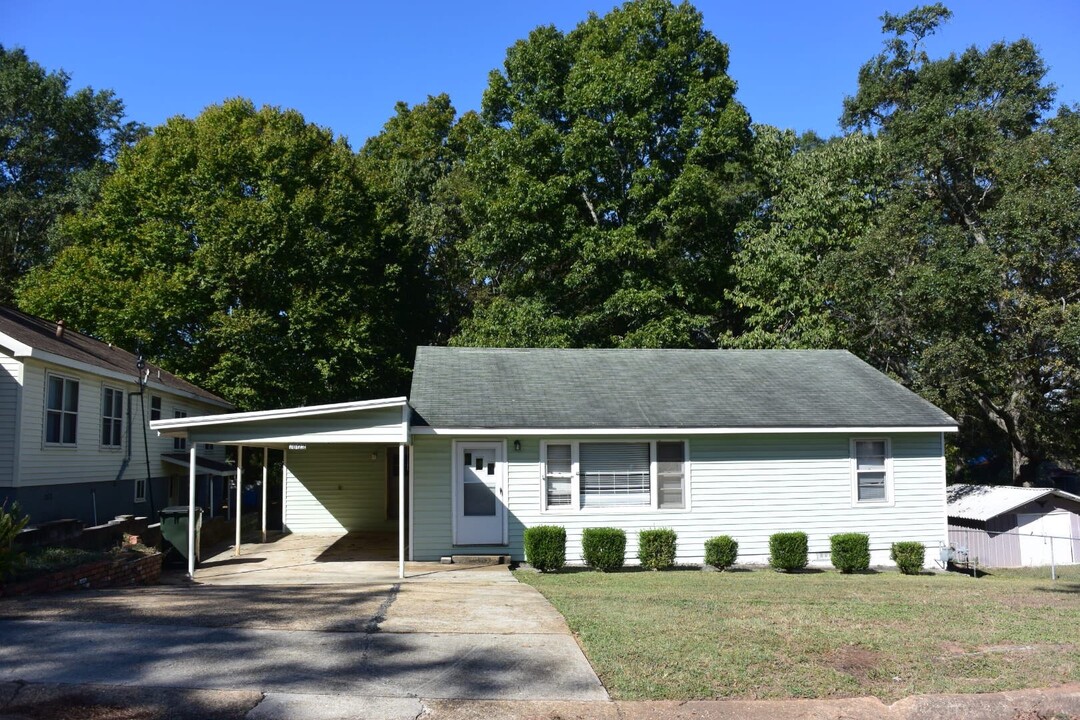 1602 23rd Ave E in Tuscaloosa, AL - Building Photo