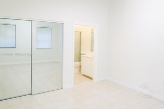 2516 Lincoln St in Hollywood, FL - Building Photo - Building Photo