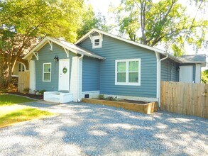 2233 Highland St in Charlotte, NC - Building Photo - Building Photo