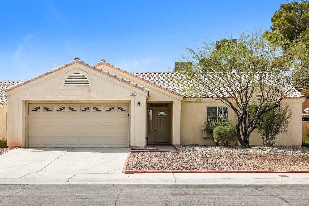 4705 Wild Oak Way in North Las Vegas, NV - Building Photo