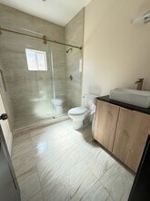 11650 Kittridge in Los Angeles, CA - Building Photo - Building Photo