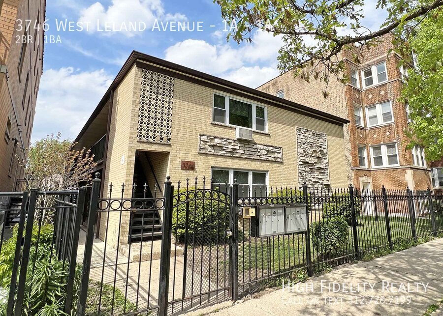 3746 W Leland Ave in Chicago, IL - Building Photo