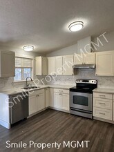 5007 SE 114th Ave in Portland, OR - Building Photo - Building Photo