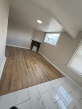 6264 N Bouvier St, Unit 2nd floor in Philadelphia, PA - Foto de edificio - Building Photo