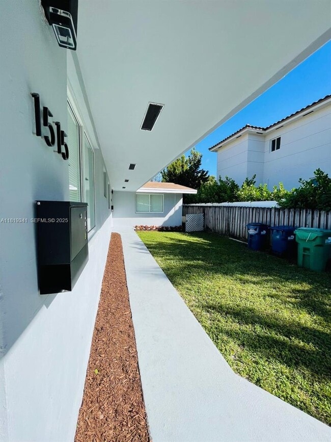 1515 NE 110th St in Miami, FL - Building Photo - Building Photo
