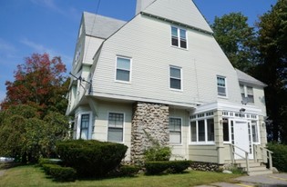 118 Pleasant St in Stoughton, MA - Building Photo