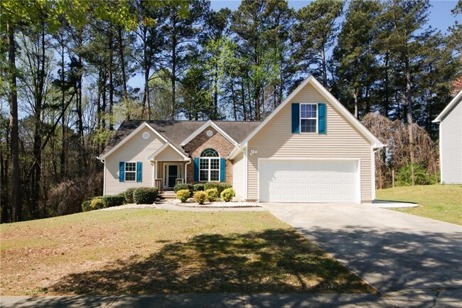 1574 Stephens Pond View in Loganville, GA - Foto de edificio - Building Photo