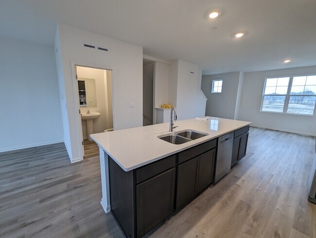 2035 Sequoia Ave in Mundelein, IL - Building Photo - Building Photo
