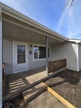 333 N Colby Ave in Valley Center, KS - Building Photo - Building Photo