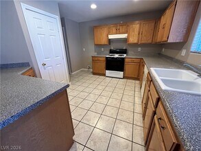 5532 Madigan Ct in Las Vegas, NV - Building Photo - Building Photo