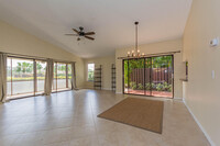 13352 Touchstone Ct in West Palm Beach, FL - Foto de edificio - Building Photo