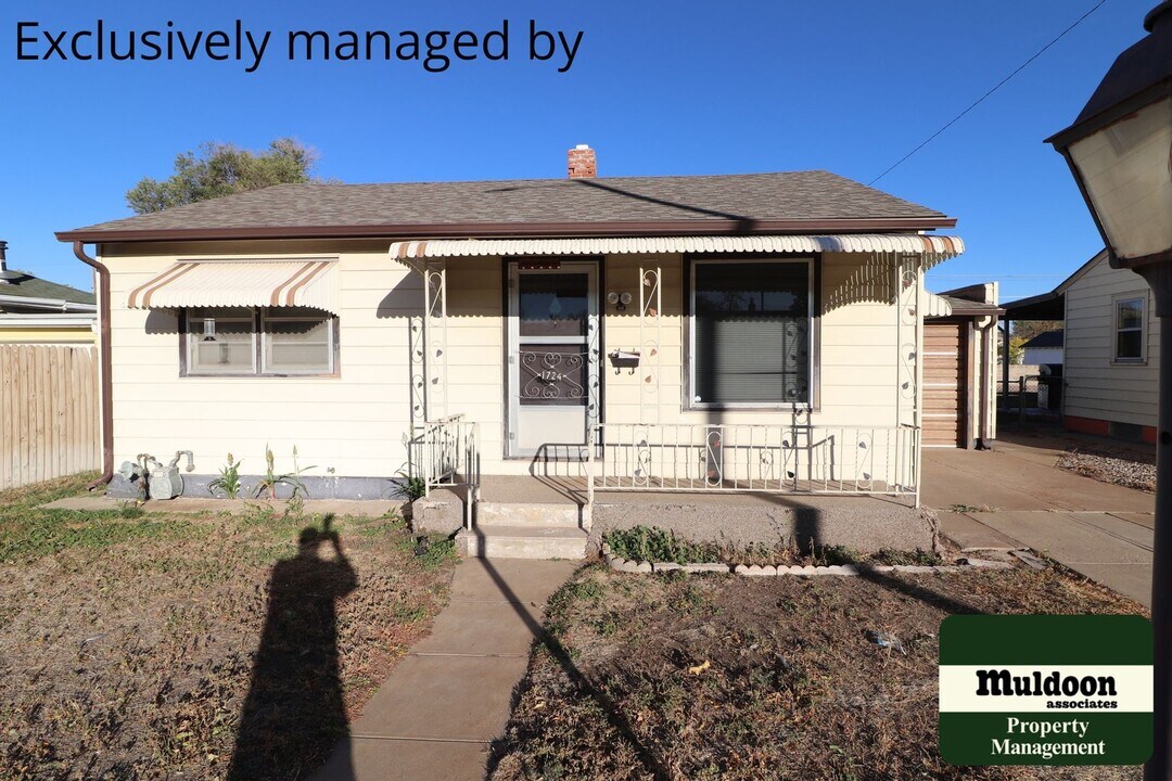 1724 Cypress St in Pueblo, CO - Building Photo