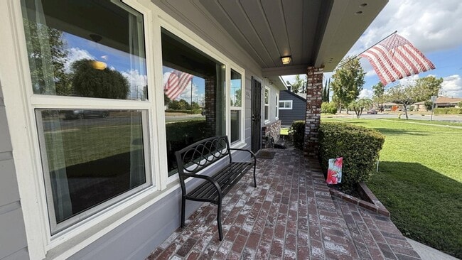 853 W 4th St in Ontario, CA - Building Photo - Building Photo