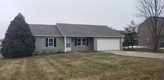 231 W 550 N in Valparaiso, IN - Building Photo