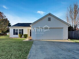 13104 Young Fawn Ct in Charlotte, NC - Building Photo