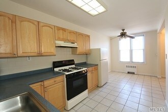 85-08 Little Neck Pkwy-Unit -1st fl in Queens, NY - Building Photo - Building Photo