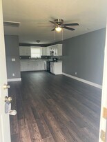 305 Camptown Rd in Bardstown, KY - Building Photo