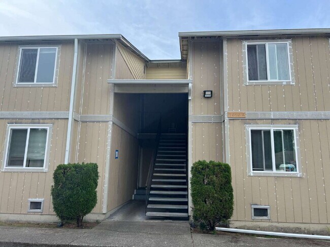property at 1601 Maple Ln