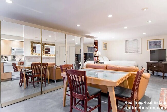 25 Westfield Rd, Unit 1 in Newton, MA - Building Photo - Building Photo