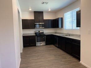 9531 Nautical Mile Rd in Reno, NV - Building Photo - Building Photo