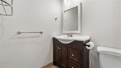 2787 Parliament Ct in Marietta, GA - Foto de edificio - Building Photo